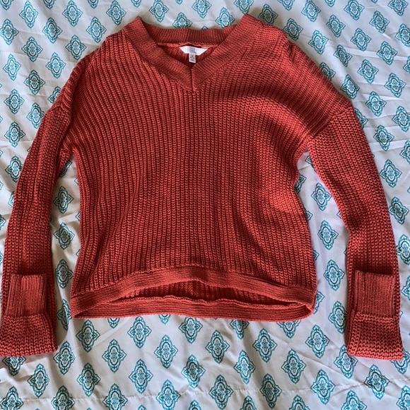 Sweater - Picture 2 of 4